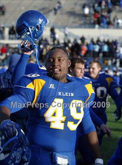 Thumbnail 2 in Tyler vs. Klein (Texas 5A Region 1 Division 2 Final) photogallery.