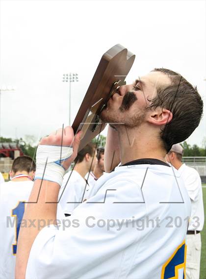 Thumbnail 1 in Bronxville vs. Cazenovia (NYSPHSAA Class C Final) photogallery.
