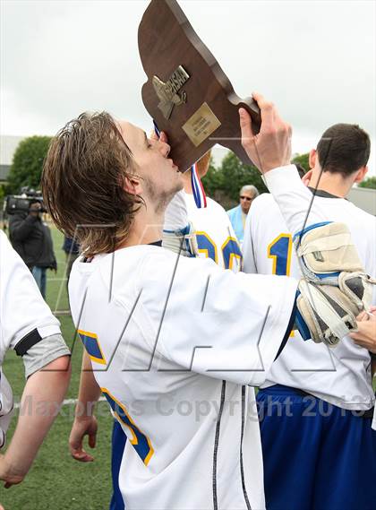 Thumbnail 3 in Bronxville vs. Cazenovia (NYSPHSAA Class C Final) photogallery.