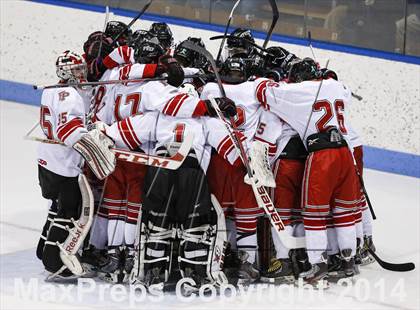 Thumbnail 3 in Fairfield Prep vs. Darien (CIAC Division I Final) photogallery.