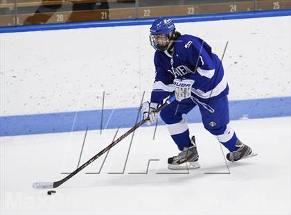 Thumbnail 1 in Fairfield Prep vs. Darien (CIAC Division I Final) photogallery.
