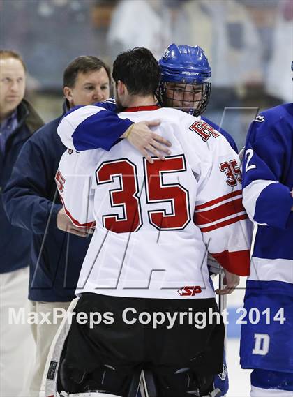 Thumbnail 3 in Fairfield Prep vs. Darien (CIAC Division I Final) photogallery.