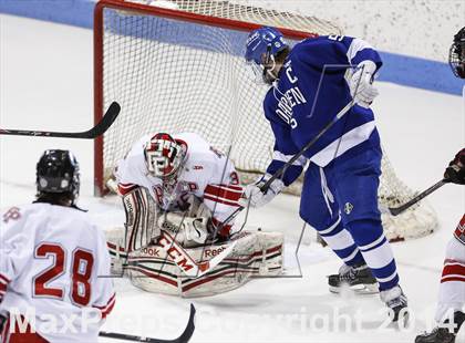 Thumbnail 3 in Fairfield Prep vs. Darien (CIAC Division I Final) photogallery.