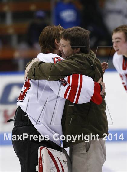 Thumbnail 2 in Fairfield Prep vs. Darien (CIAC Division I Final) photogallery.