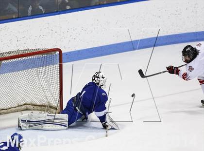 Thumbnail 1 in Fairfield Prep vs. Darien (CIAC Division I Final) photogallery.
