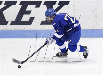 Thumbnail 1 in Fairfield Prep vs. Darien (CIAC Division I Final) photogallery.