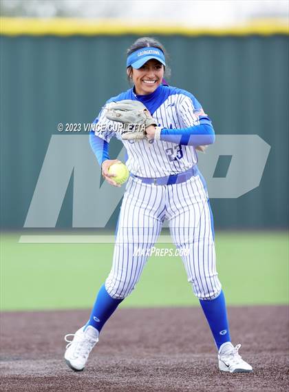 Thumbnail 2 in Smithson Valley vs. Georgetown (Brittany Tuck Memorial Softball Tournament) photogallery.