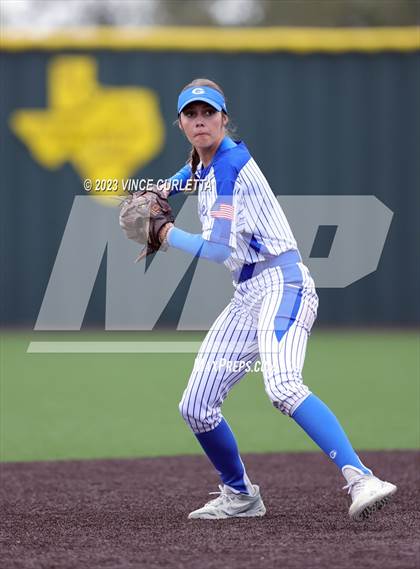 Thumbnail 2 in Smithson Valley vs. Georgetown (Brittany Tuck Memorial Softball Tournament) photogallery.