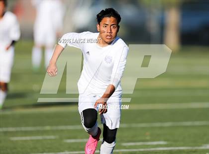 Thumbnail 2 in Denver North vs. D'Evelyn (CHSAA 4A 1st Round) photogallery.