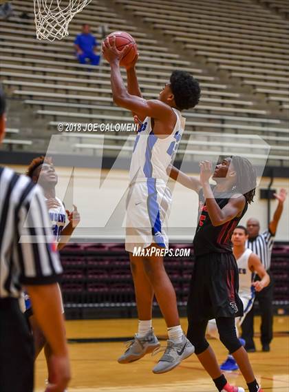 Thumbnail 3 in Plano West vs Stevens [John Paul] (NEISD/NISD Basketball Tournament) photogallery.