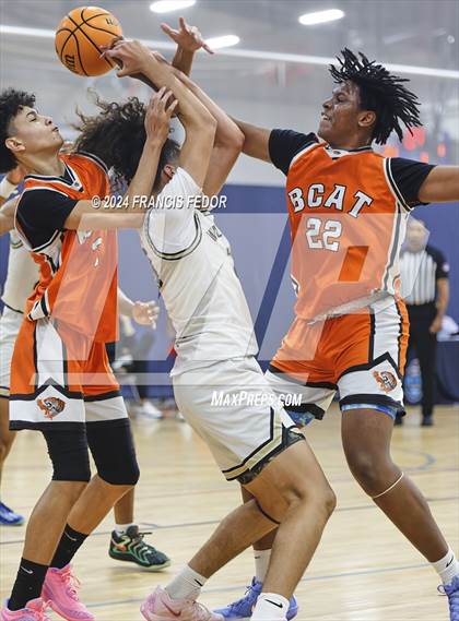 Thumbnail 2 in Western vs. Bilingual Christian Academy & Tech (Tampa Bay Christmas Invitational) photogallery.