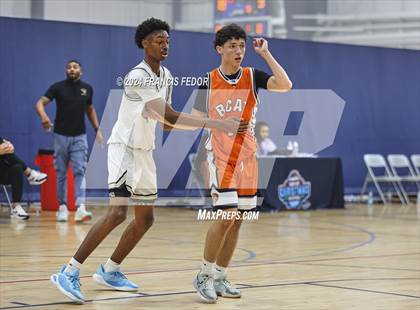 Thumbnail 3 in Western vs. Bilingual Christian Academy & Tech (Tampa Bay Christmas Invitational) photogallery.
