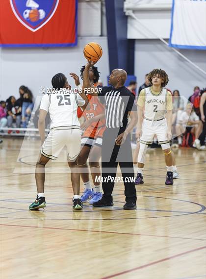 Thumbnail 1 in Western vs. Bilingual Christian Academy & Tech (Tampa Bay Christmas Invitational) photogallery.