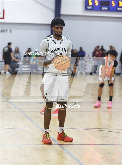 Thumbnail 2 in Western vs. Bilingual Christian Academy & Tech (Tampa Bay Christmas Invitational) photogallery.