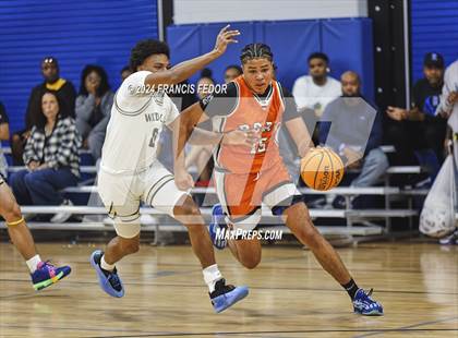 Thumbnail 2 in Western vs. Bilingual Christian Academy & Tech (Tampa Bay Christmas Invitational) photogallery.
