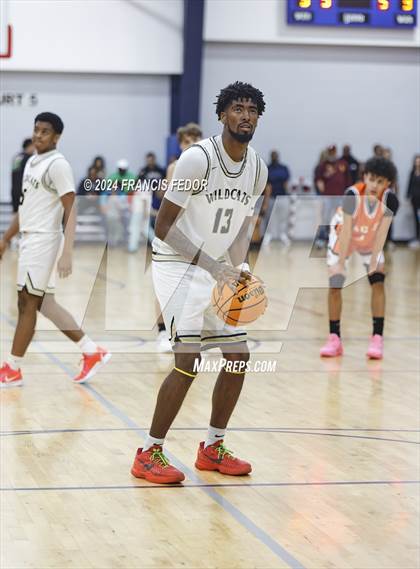 Thumbnail 3 in Western vs. Bilingual Christian Academy & Tech (Tampa Bay Christmas Invitational) photogallery.
