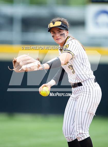 Thumbnail 2 in Oaks Christian @ Newbury Park photogallery.