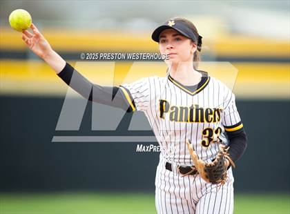 Thumbnail 3 in Oaks Christian @ Newbury Park photogallery.