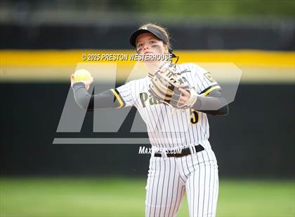 Thumbnail 3 in Oaks Christian @ Newbury Park photogallery.