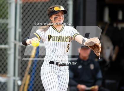 Thumbnail 3 in Oaks Christian @ Newbury Park photogallery.
