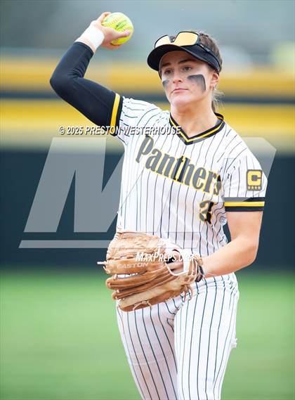 Thumbnail 1 in Oaks Christian @ Newbury Park photogallery.