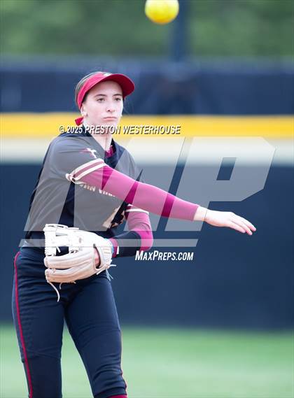 Thumbnail 3 in Oaks Christian @ Newbury Park photogallery.