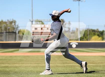 Thumbnail 3 in Sierra Canyon @ Crespi photogallery.