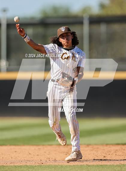 Thumbnail 1 in Sierra Canyon @ Crespi photogallery.