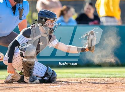 Thumbnail 3 in Sierra Canyon @ Crespi photogallery.