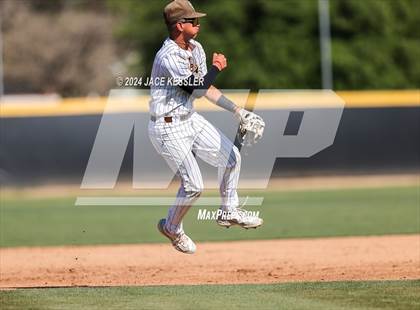 Thumbnail 3 in Sierra Canyon @ Crespi photogallery.