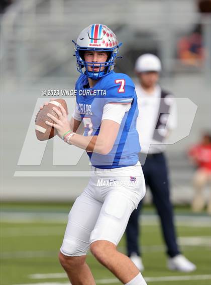 Thumbnail 1 in Westlake vs. North Shore (UIL Football 6A Semifinal Playoff) photogallery.