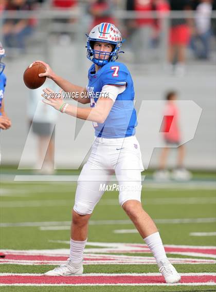 Thumbnail 3 in Westlake vs. North Shore (UIL Football 6A Semifinal Playoff) photogallery.