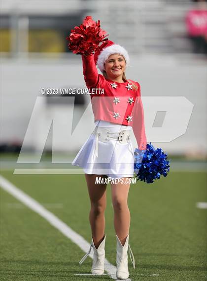 Thumbnail 3 in Westlake vs. North Shore (UIL Football 6A Semifinal Playoff) photogallery.