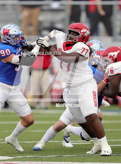 Thumbnail 3 in Westlake vs. North Shore (UIL Football 6A Semifinal Playoff) photogallery.