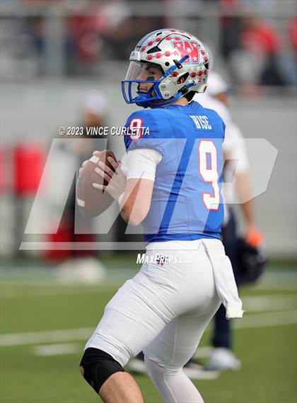 Thumbnail 1 in Westlake vs. North Shore (UIL Football 6A Semifinal Playoff) photogallery.