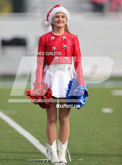 Thumbnail 2 in Westlake vs. North Shore (UIL Football 6A Semifinal Playoff) photogallery.