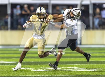 Thumbnail 3 in Russellville @ Moody (AHSAA 5A Round 2) photogallery.