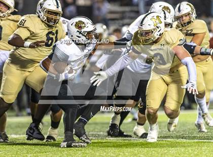 Thumbnail 3 in Russellville @ Moody (AHSAA 5A Round 2) photogallery.