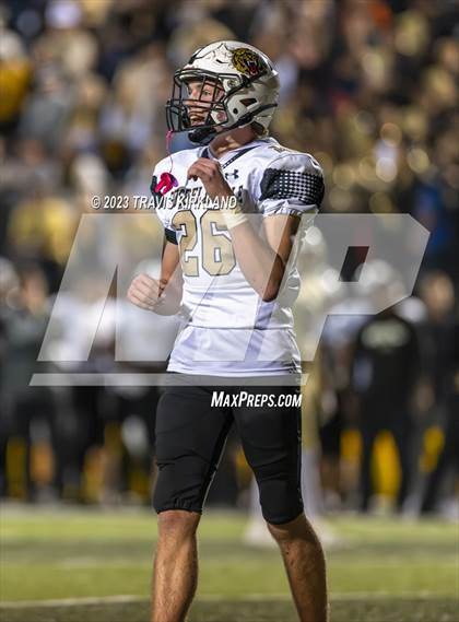 Thumbnail 3 in Russellville @ Moody (AHSAA 5A Round 2) photogallery.