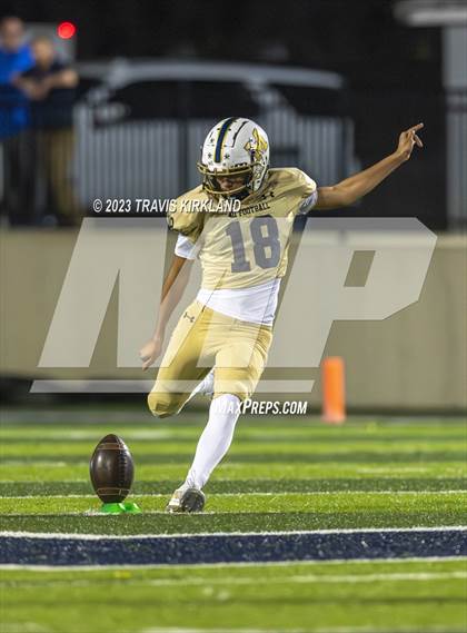 Thumbnail 3 in Russellville @ Moody (AHSAA 5A Round 2) photogallery.