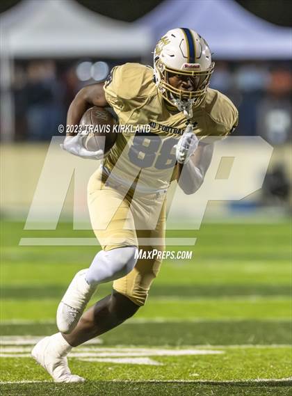 Thumbnail 3 in Russellville @ Moody (AHSAA 5A Round 2) photogallery.