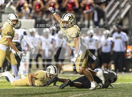 Thumbnail 2 in Russellville @ Moody (AHSAA 5A Round 2) photogallery.
