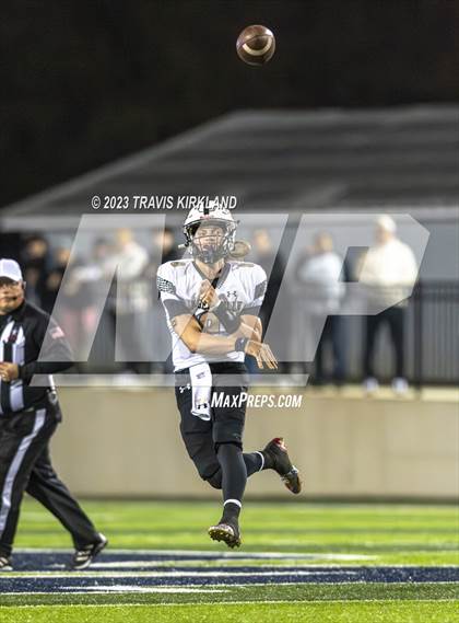 Thumbnail 2 in Russellville @ Moody (AHSAA 5A Round 2) photogallery.