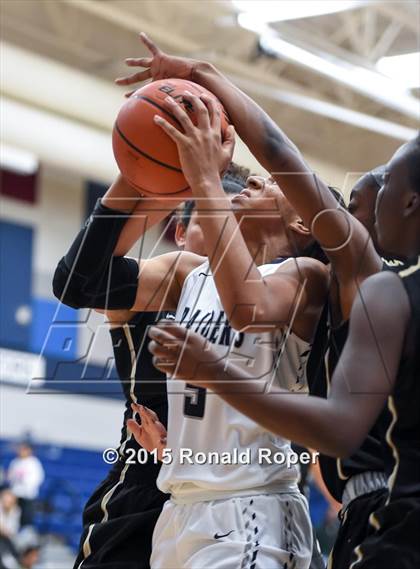 Thumbnail 1 in Irving vs. Wylie East photogallery.