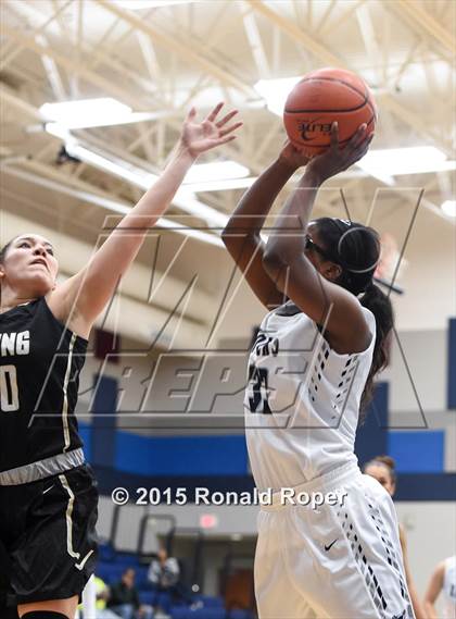 Thumbnail 1 in Irving vs. Wylie East photogallery.