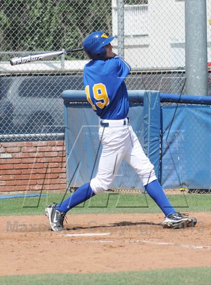 Thumbnail 2 in JW North vs. Valencia photogallery.