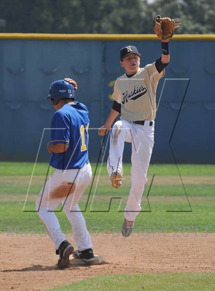Thumbnail 2 in JW North vs. Valencia photogallery.