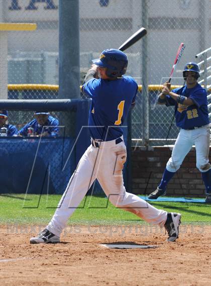 Thumbnail 2 in JW North vs. Valencia photogallery.