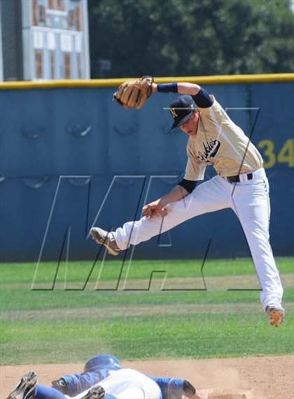 Thumbnail 1 in JW North vs. Valencia photogallery.
