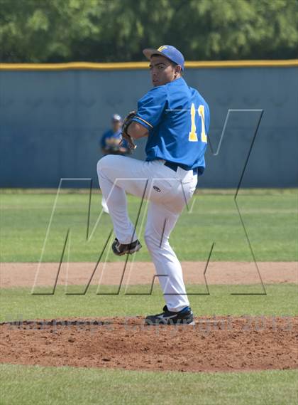 Thumbnail 3 in JW North vs. Valencia photogallery.